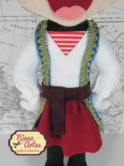 Boneca Minnie - Tema Mickey Pirata