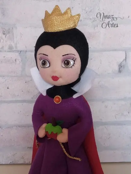 Boneca Rainha Malvada - Madrasta - Tema Vilãs