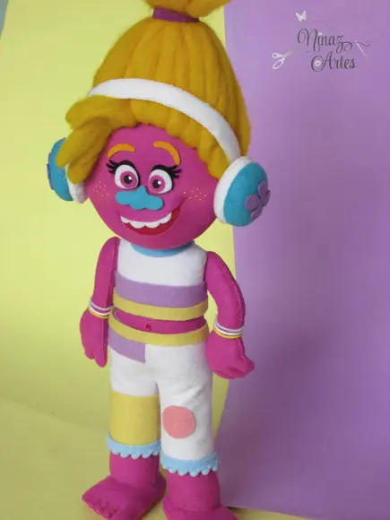 Bonecas Poppy e Dj Suki - Tema Trolls