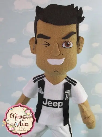 Boneco Cristiano Ronaldo - Jogador de Futebol
