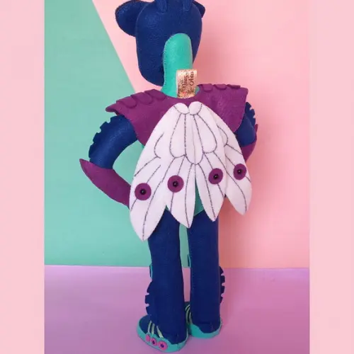 Boneco Inseto Dax - Tema o Mundo de Mia