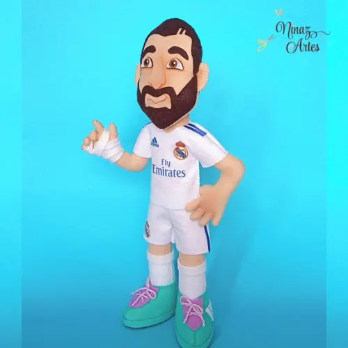 Boneco Karim Benzema - Jogador de Futebol