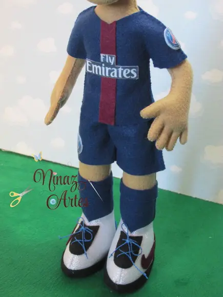 Boneco Neymar Jr. - Jogador de Futebol