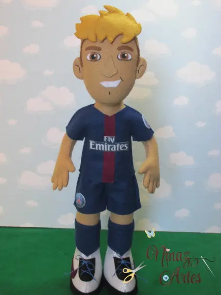 Boneco Neymar Jr. - Jogador de Futebol