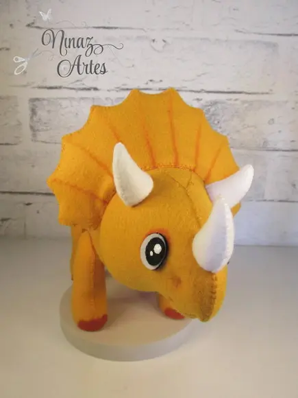 Boneco Triceratops - Tema Dinossauros