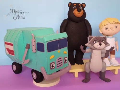 Kit com 4 Bonecos Decorativos -Tema Zé Coleta/ Trash Truck