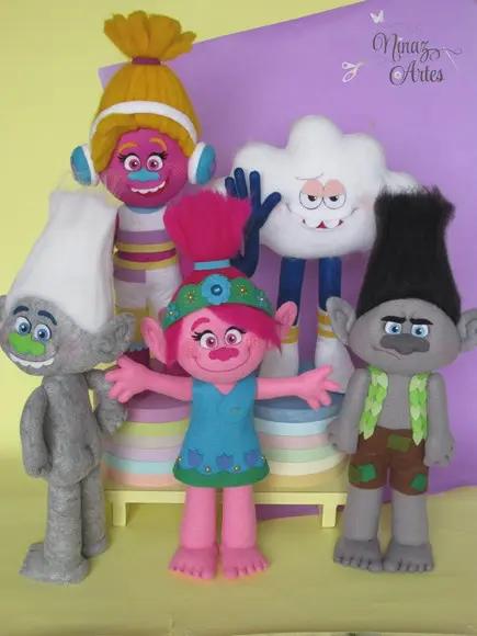 Kit com 5 Bonecos - Tema Trolls