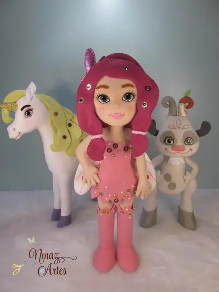Mia, Onchao e Phuddle -tema o Mundo de Mia