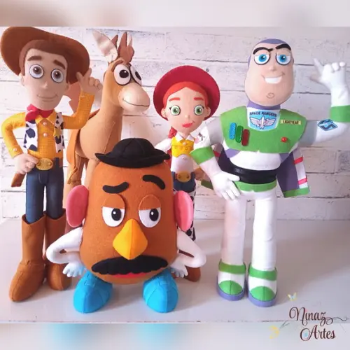 Toy Story - Kit com 5 Bonecos