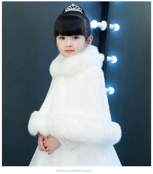 Capa infantil ponche com pelo festa
