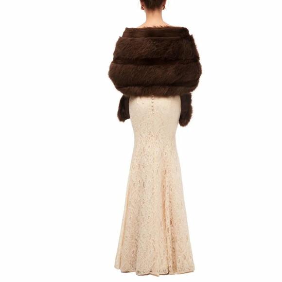 Estola de pelo Alto Marrom para Festa Casamento Luxuosa