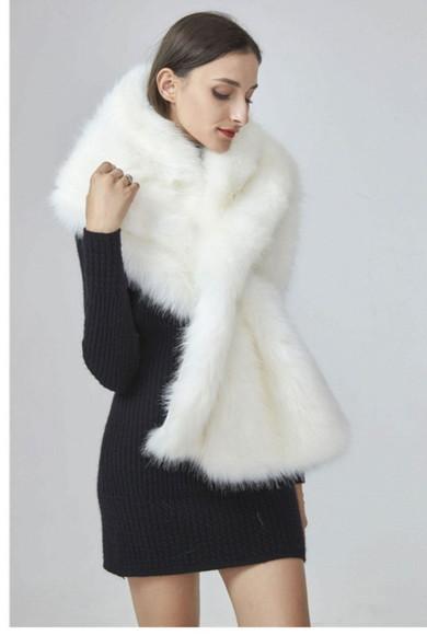 Estola de pelo Luxuosa Off White Festa