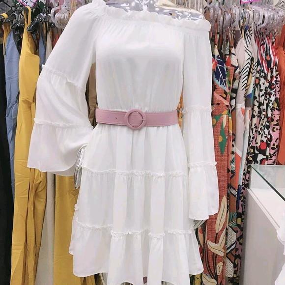 Vestido babados manga fraire branco