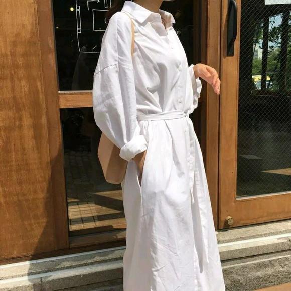 vestido chemise botões bolsos faixa branco