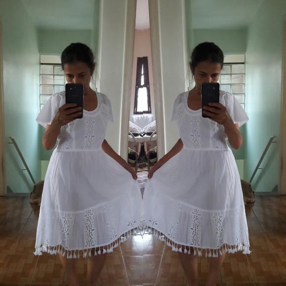 Vestido laise lese branco barra pompom
