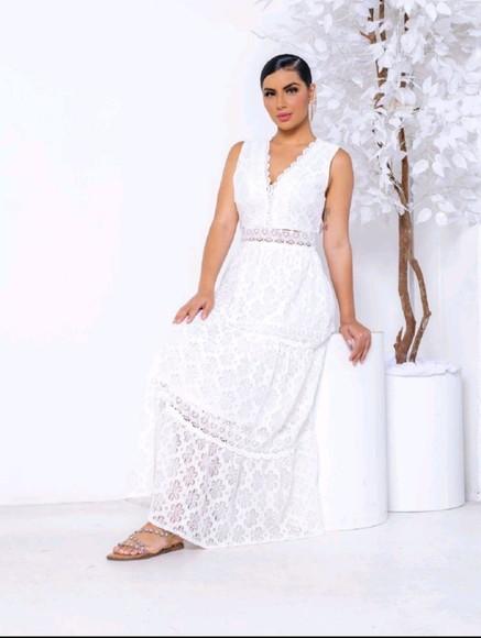 Vestido Longo Branco em Renda Guipir Civil Prewedding