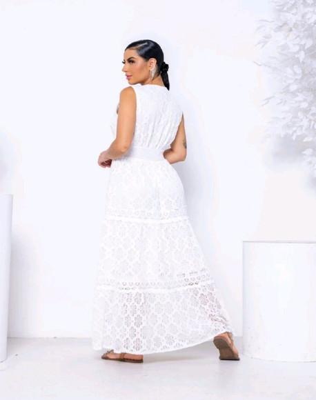 Vestido Longo Branco em Renda Guipir Civil Prewedding