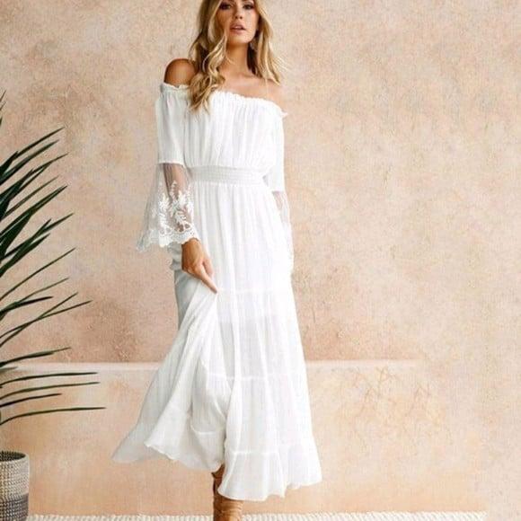 vestido off White midi ciganinha