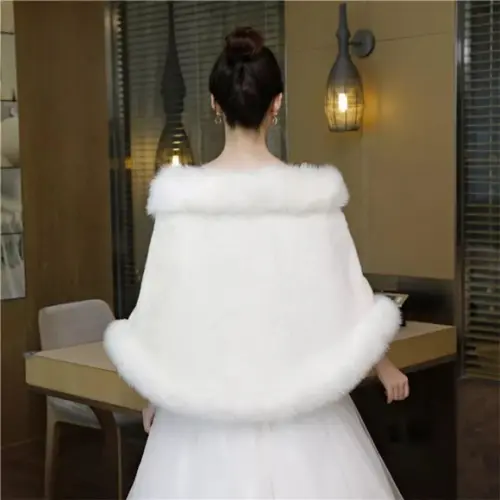 Estola de pelo Branco Off White Festa Noiva Casamento