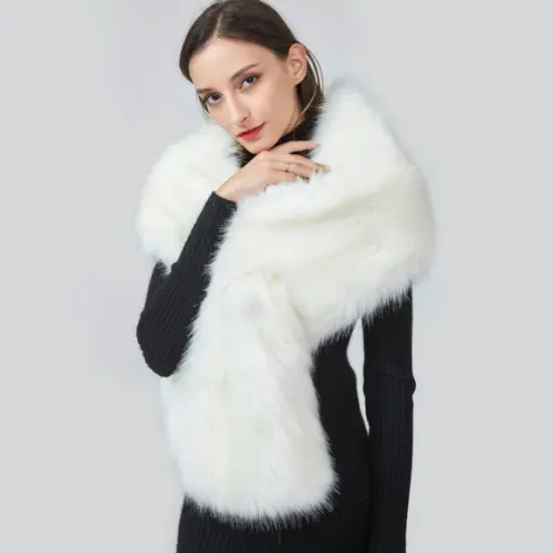Estola de pelo Luxuosa Off White Festa