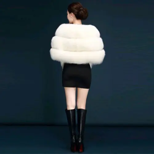 Estola pelo Branca Off White Noiva Civil Festa Artesanal