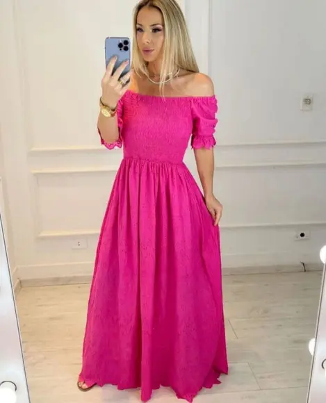Vestido Branco Bordado em Laise Manga Princesa