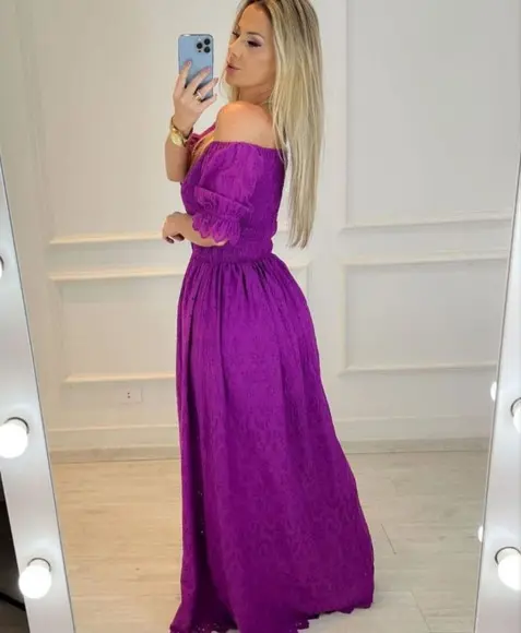 Vestido Branco Bordado em Laise Manga Princesa