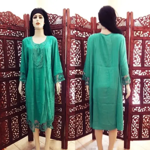 Vestido Midi Bordado Renda Guipir Manga 3/4