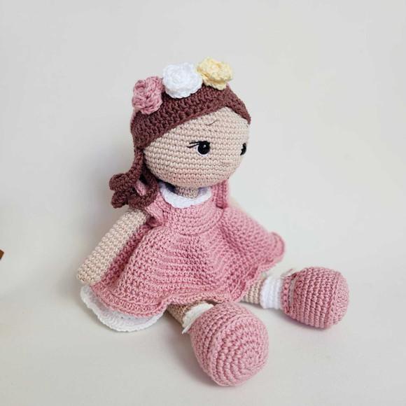 Boneca de Crochê Amigurumi