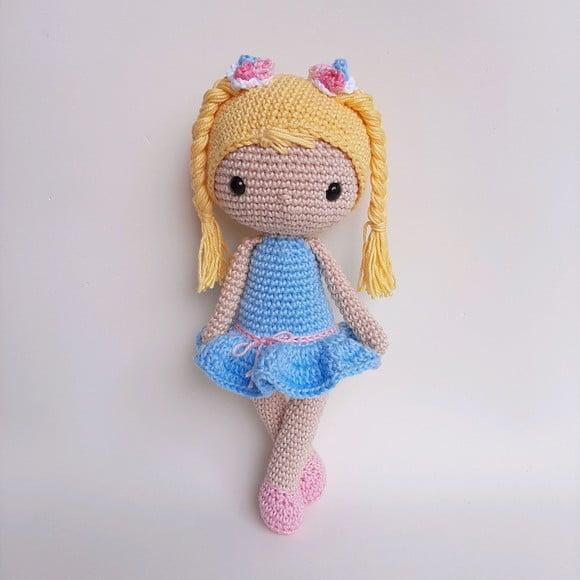 Boneca de Crochê Amigurumi