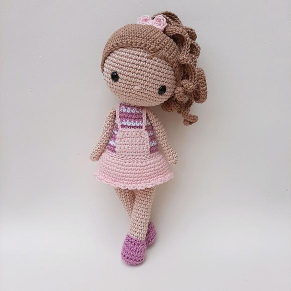 Boneca de Crochê Amigurumi