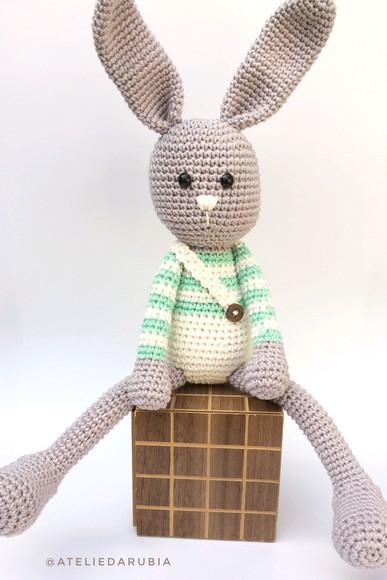 Coelhinho de Crochê Amigurumi