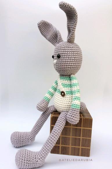 Coelhinho de Crochê Amigurumi
