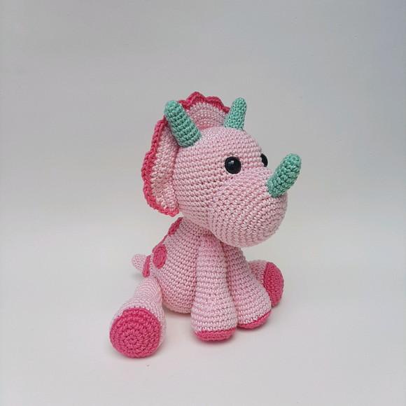 Dinossauro de crochê Amigurumi