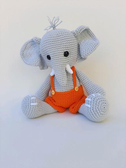 Elefante Amigurumi para Decoração de Quarto de Bebê - Enxoval 