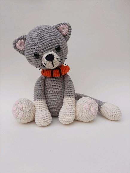 Gato de crochê Amigurumi