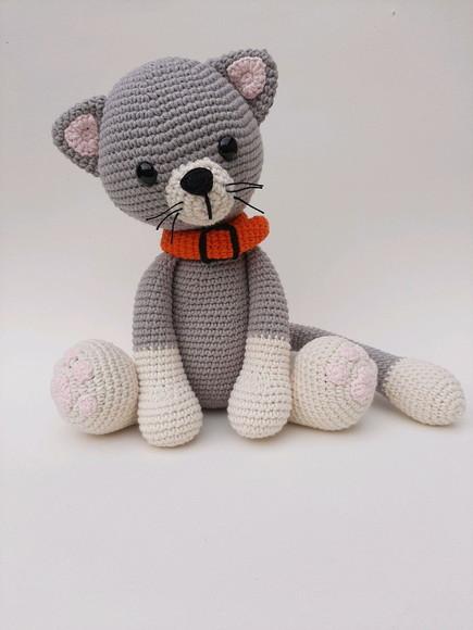 Gato de crochê Amigurumi