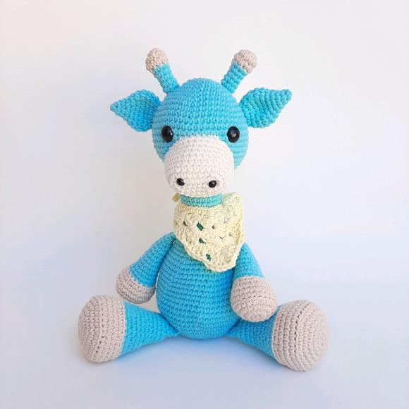 Girafinha Amigurumi de Crochê