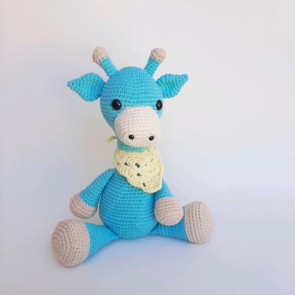 Girafinha Amigurumi de Crochê