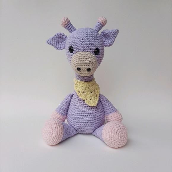 Girafinha Amigurumi de Crochê