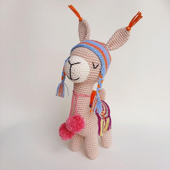 Lhama de crochê Amigurumi