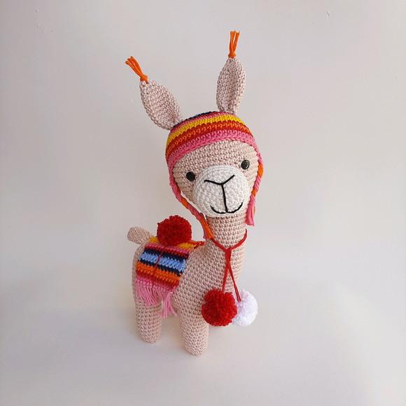 Lhama de crochê Amigurumi