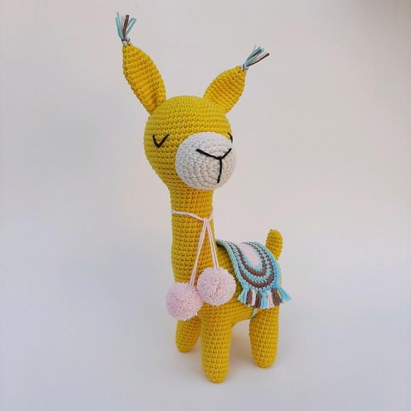 Lhama de crochê Amigurumi