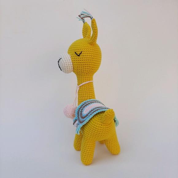 Lhama de crochê Amigurumi