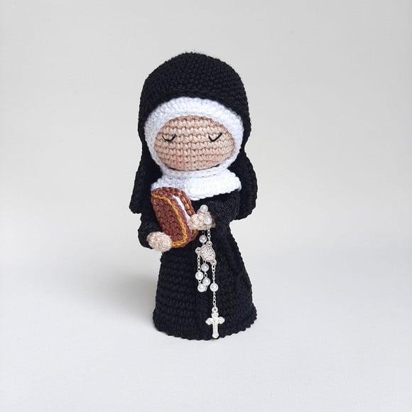Madre Paula Crochê Amigurumi Santinha