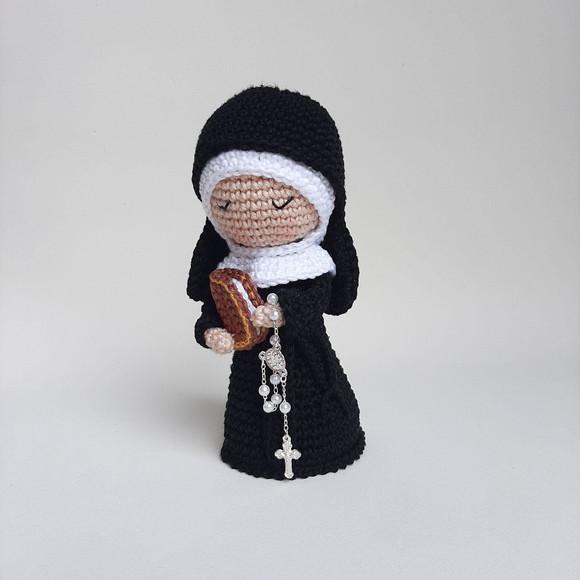 Madre Paula Crochê Amigurumi Santinha