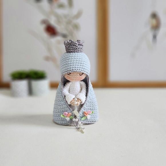 Nossa Senhora de Crochê Amigurumi Santinha