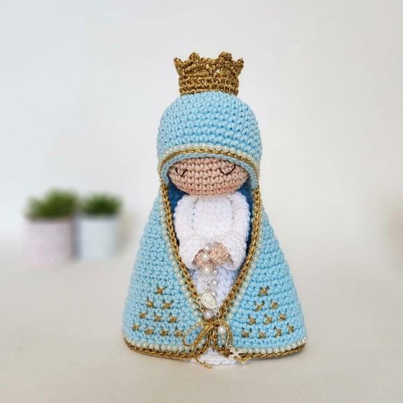 Nossa Senhora de Crochê Amigurumi Santinha