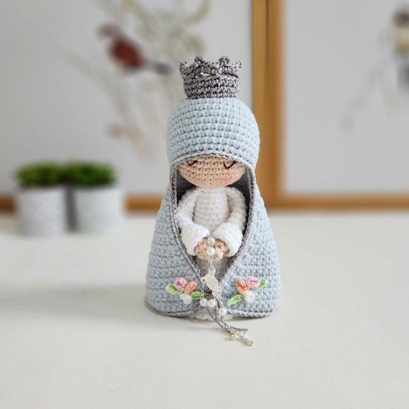 Nossa Senhora de Crochê Amigurumi Santinha