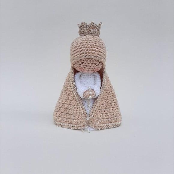 Nossa Senhora de Crochê Amigurumi Santinha